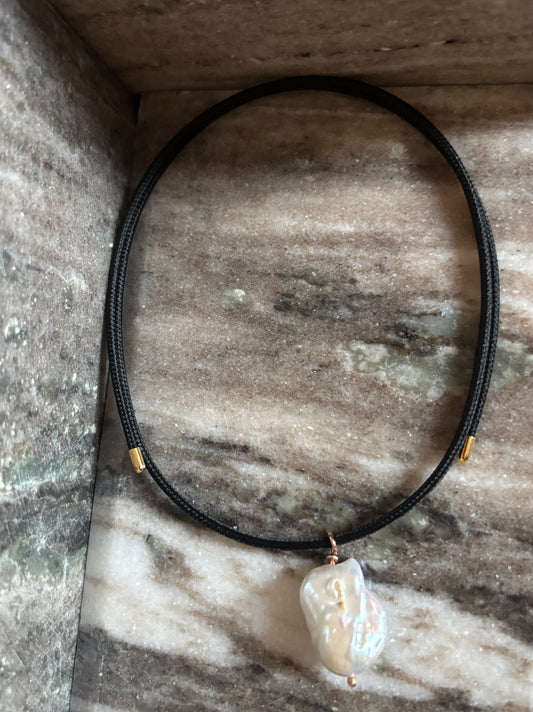 Nerea Black Necklace
