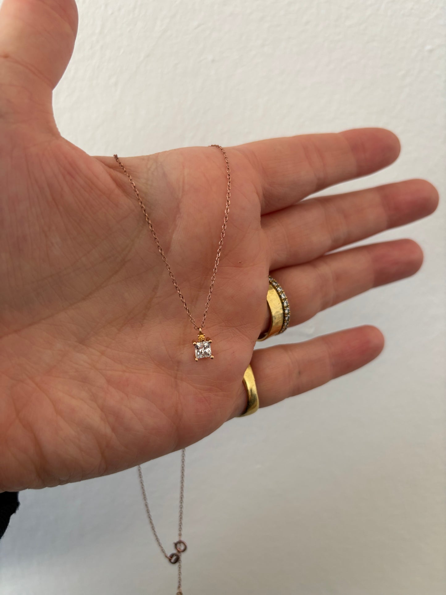 Helia Necklace